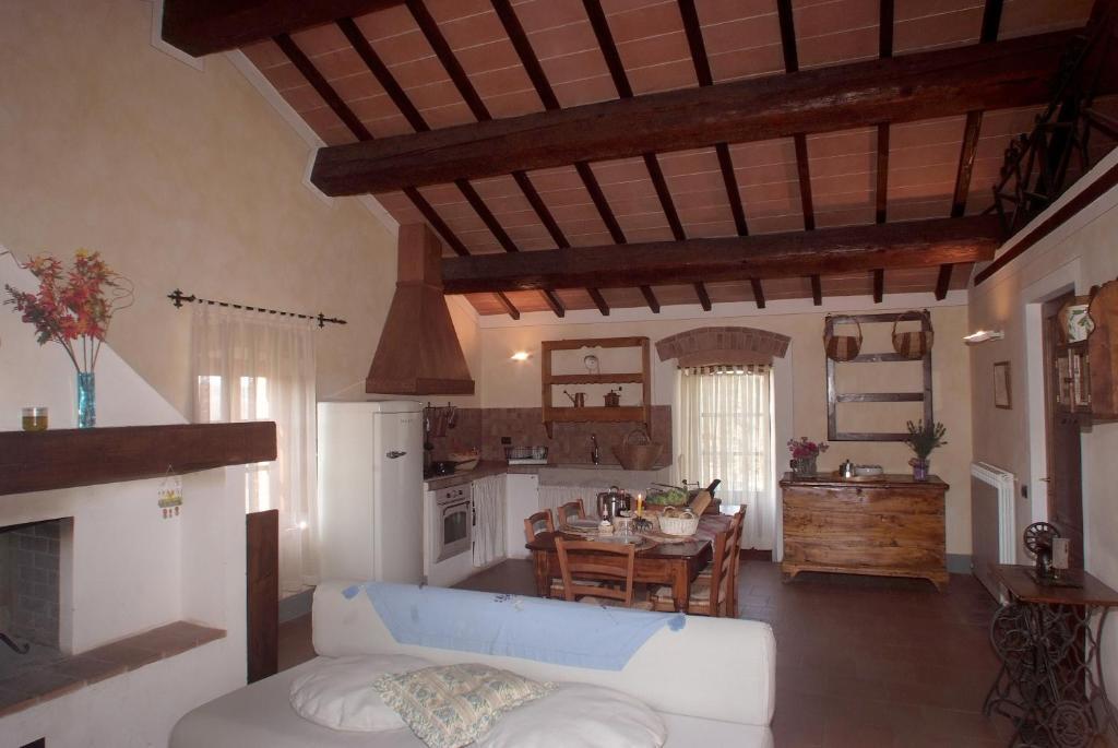 Agriturismo La Provenca Chianciano Terme Bilik gambar